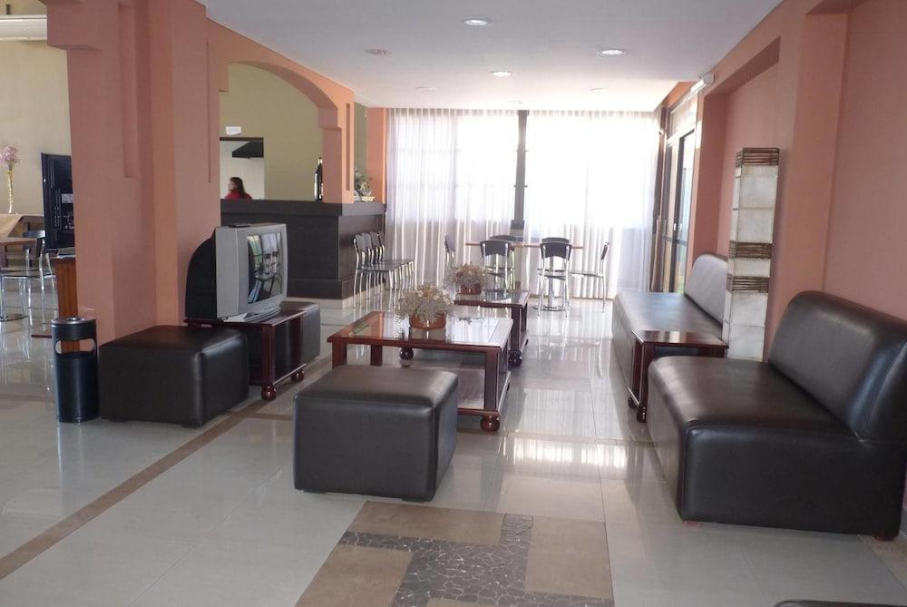 Hotel Aybal Салта Екстериор снимка