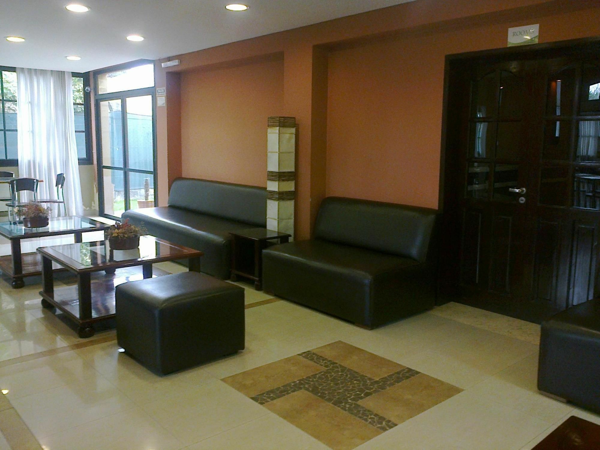 Hotel Aybal Салта Екстериор снимка