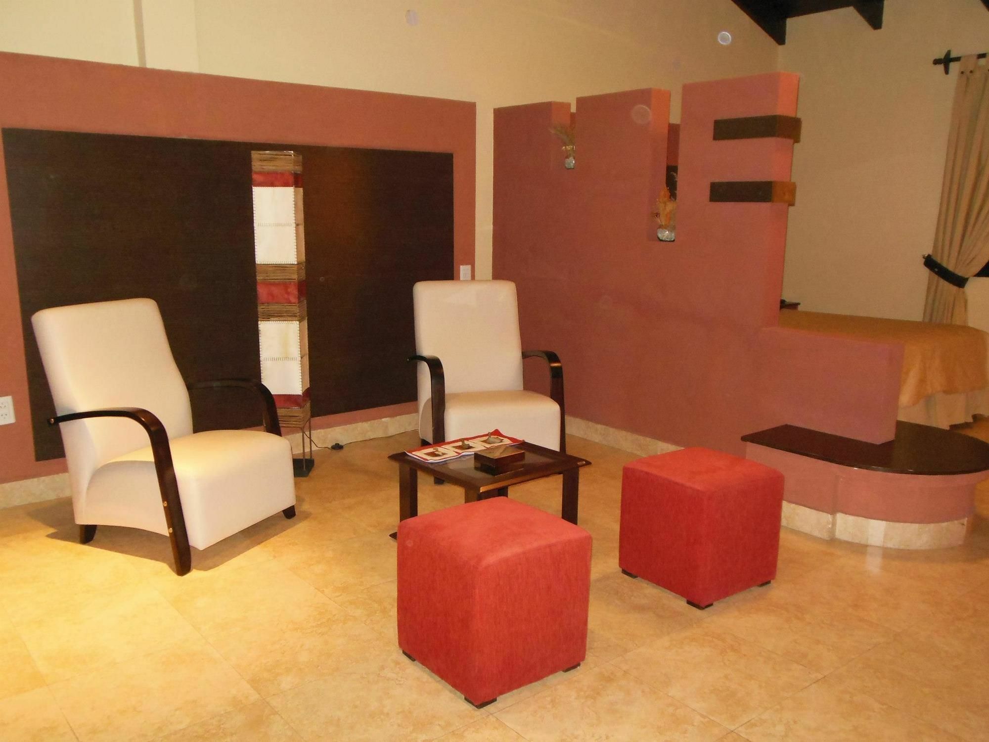 Hotel Aybal Салта Екстериор снимка